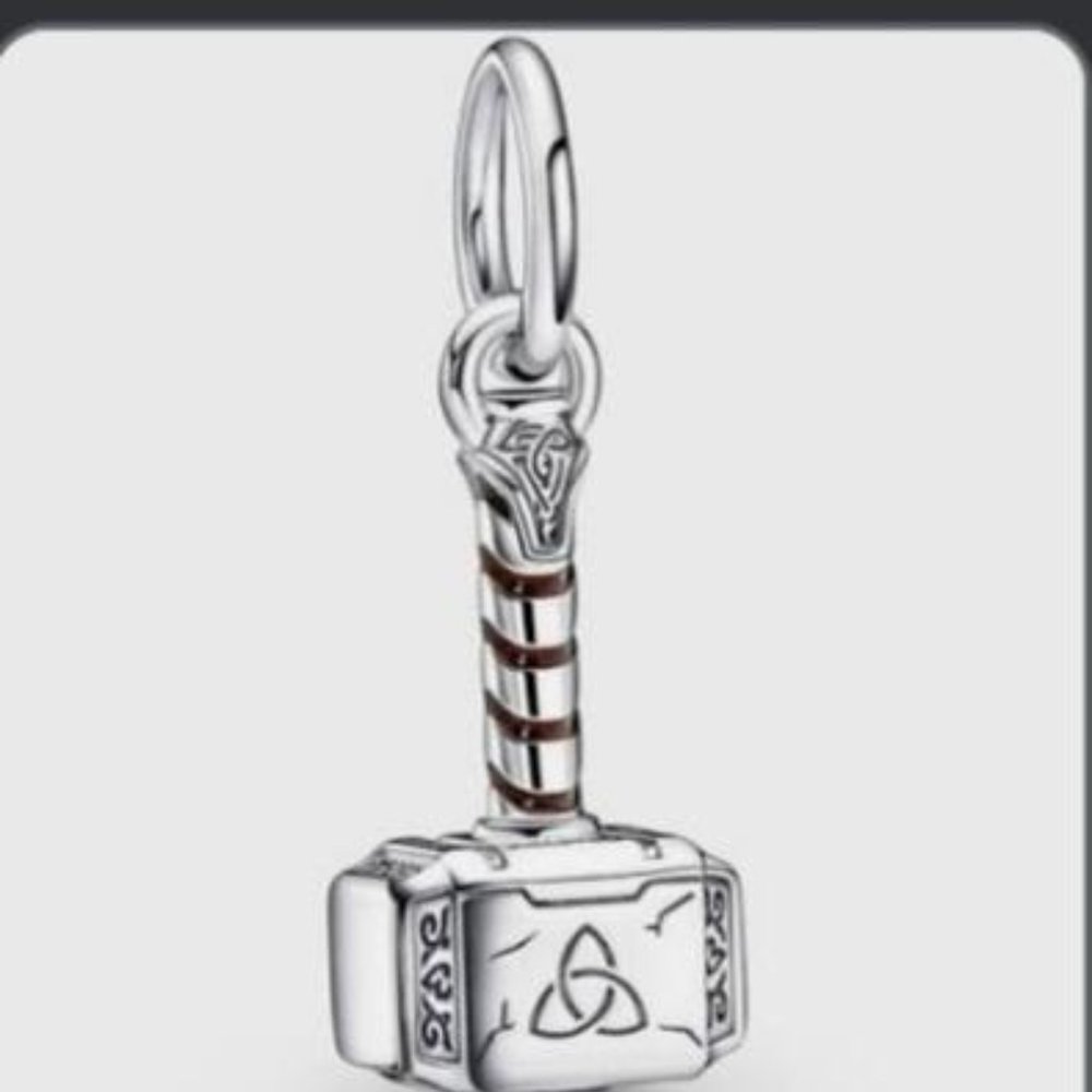 Pandora Marvel the Avengers Thor's hammer